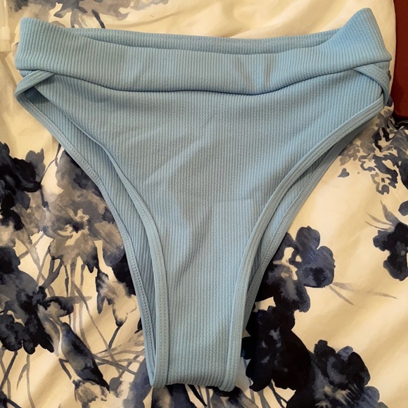 Aurelle Blue High-Waisted Bikini Set - Picture 4 of 5